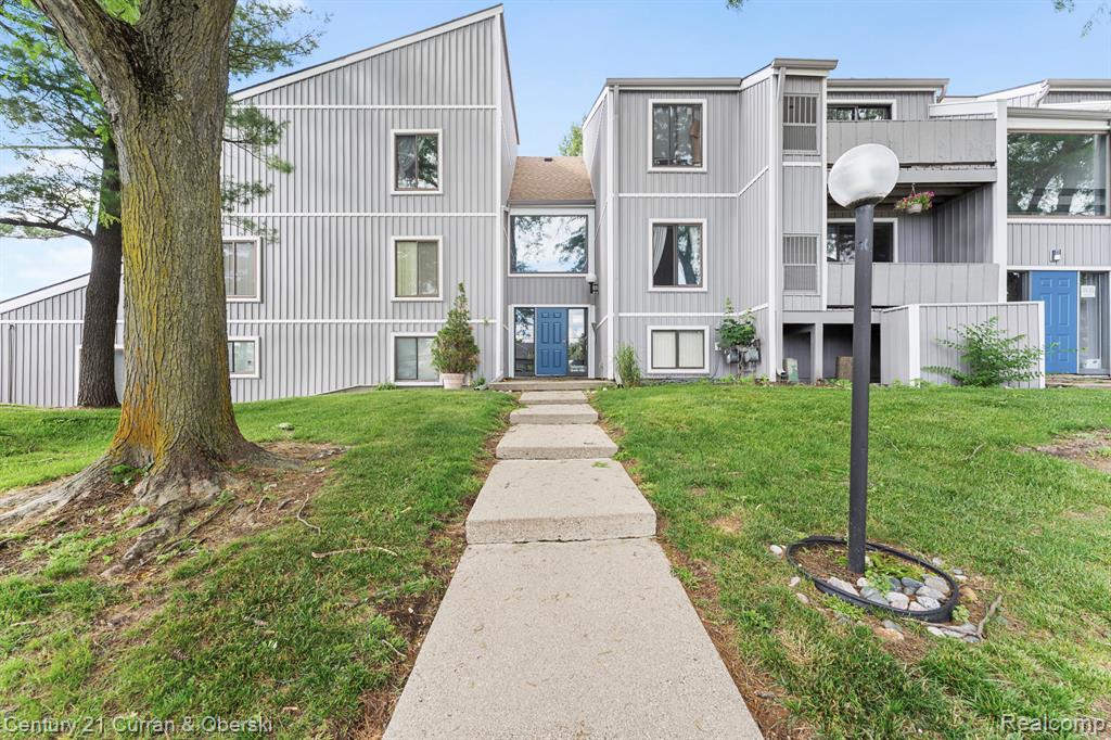 9601 Bayview Drive, 301, Ypsilanti, MI 48197