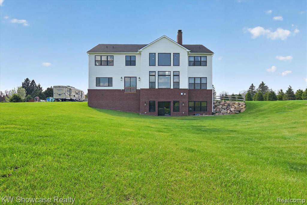 1881 Reidsview Drive, White Lake, MI 48383 — Photo 52