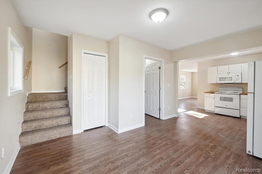 2481 PINECREST Avenue, Ann Arbor, MI 48104 — Photo 20