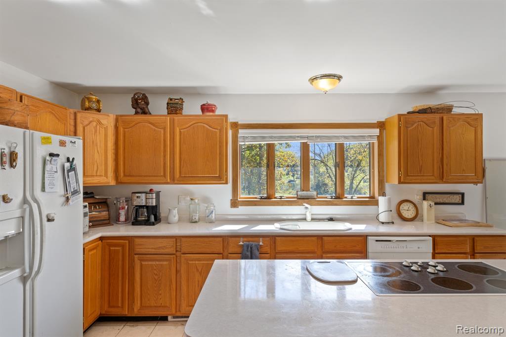 15281 US 12 Highway, Brooklyn, MI 49253 — Photo 2