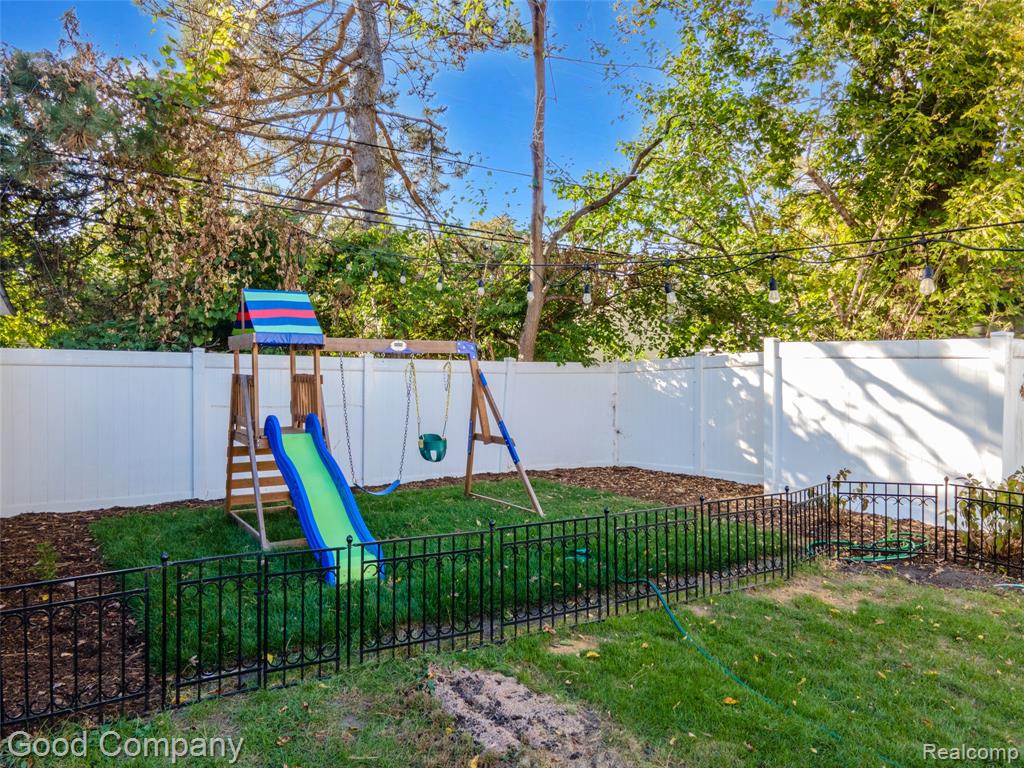 409 N Vermont Avenue, Royal Oak, MI 48067 — Photo 44