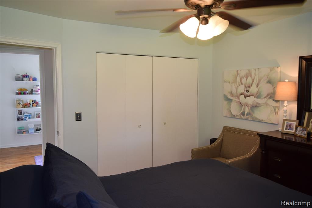 6009 Lancaster Drive, Flint, MI 48532 — Photo 16