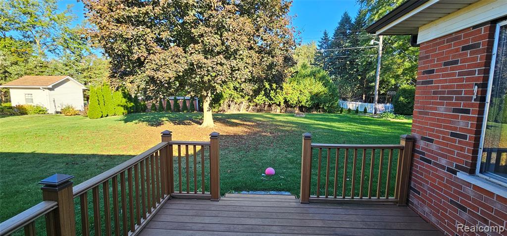 42152 Tessmer Drive N, Sterling Heights, MI 48314 — Photo 2