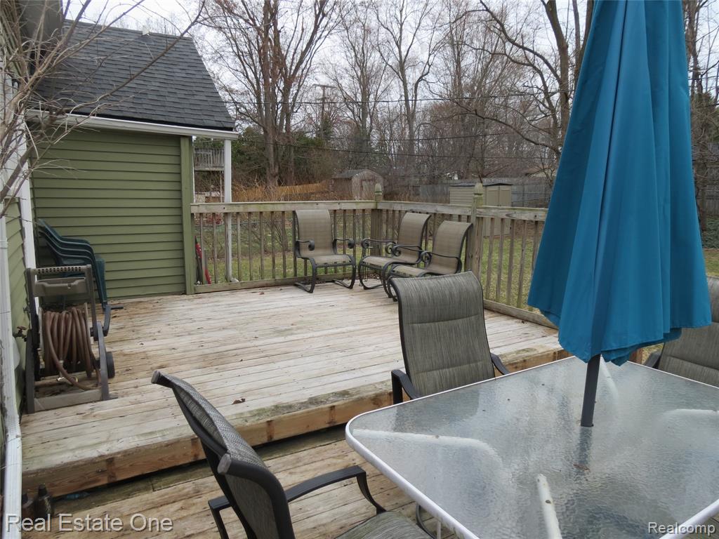 1648 Lombardy, Highland, MI 48356 — Photo 24