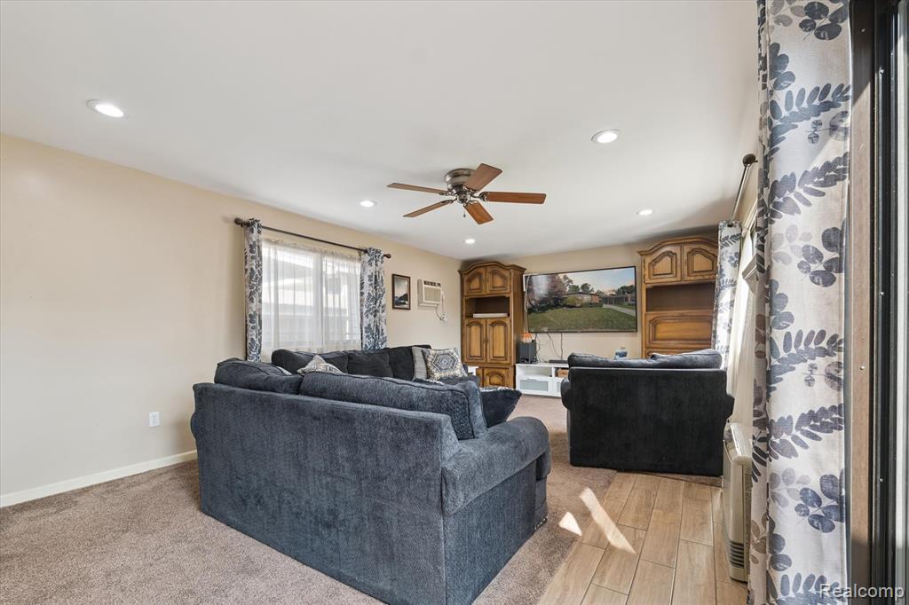 7474 Lathers Street, Westland, MI — Photo 15
