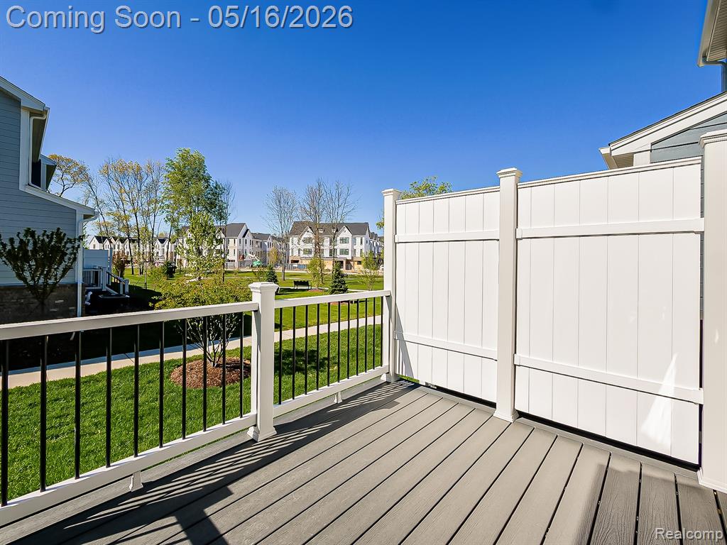 41503 Breck, Plymouth, MI 48170 — Photo 35