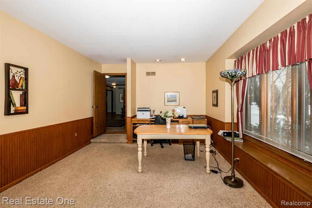 41344 Beacon Road, Novi, MI — Photo 22