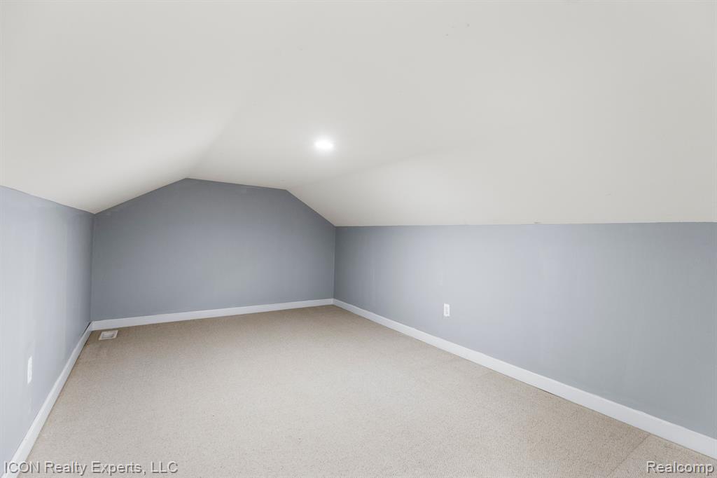 5580 HEGEL Road, Goodrich Vlg, MI — Photo 29