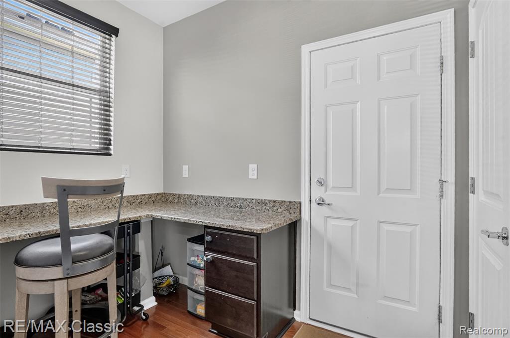 29949 Macintosh Lane, New Hudson, MI 48165 — Photo 14