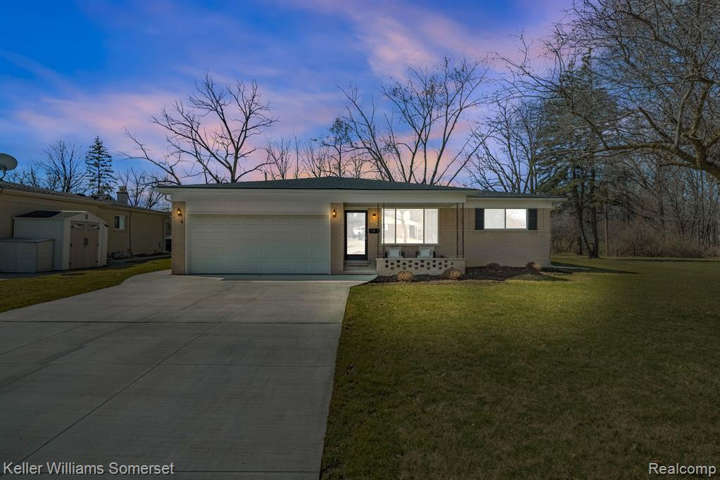 5355 CHURCH HILL Drive, Troy, MI 48085 — front exterior