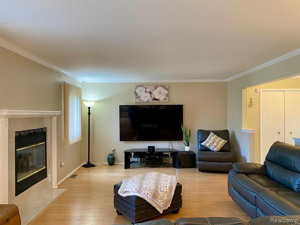 41962 STRATTON Drive, Clinton Twp, MI 48038 — Photo 17