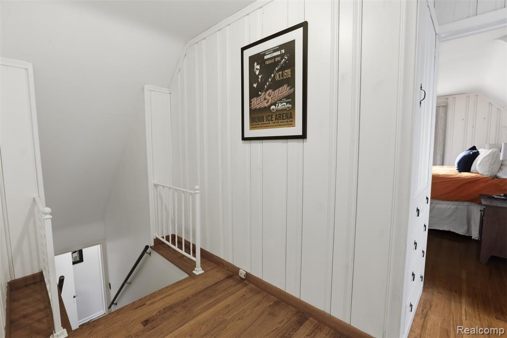 10814 Elgin Avenue, Huntington Woods, MI — Photo 19