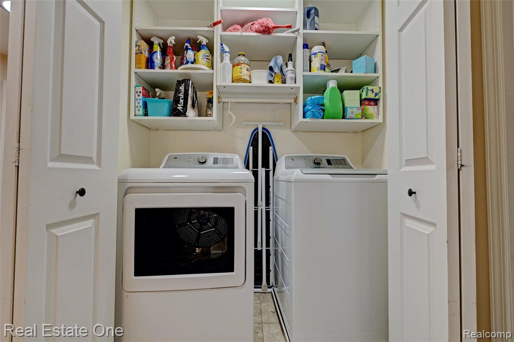 742 Marion Drive, Holly, MI 48442 — Photo 17