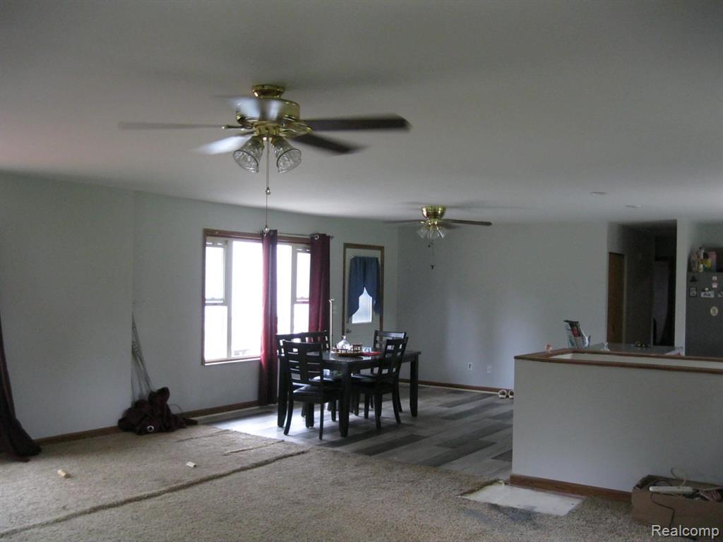 4500 Pommore, Milford, MI 48380 — Photo 14