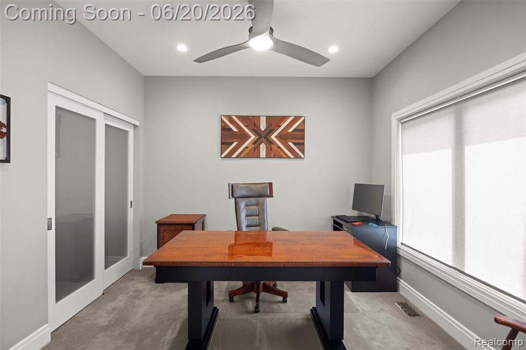 22491 E 10 Mile Road, Saint Clair Shores, MI 48080 — Photo 11