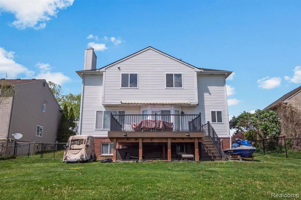 7870 GREENE FARM Drive, Ypsilanti, MI 48197 — Photo 2