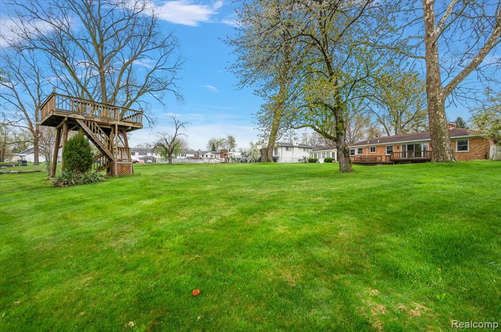 25651 S River Road, Harrison Township, MI — Photo 58