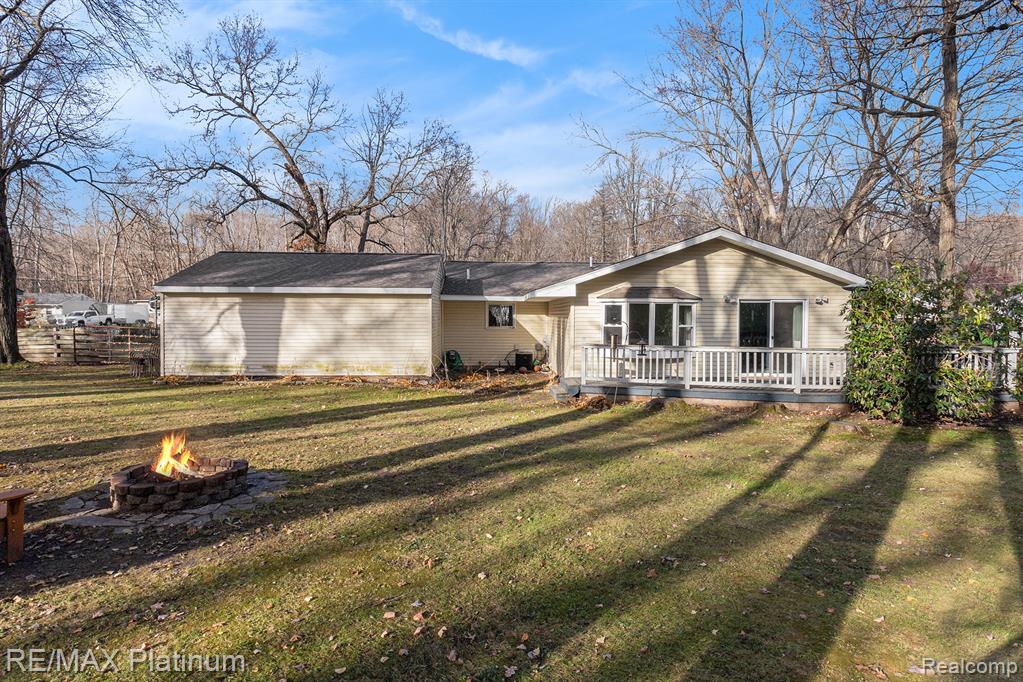 4653 Webberdale Drive S, Holly, MI 48442 — Photo 20
