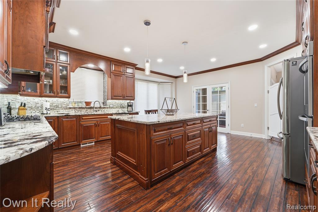 48280 Gladstone Road, Canton, MI 48188 — Photo 20