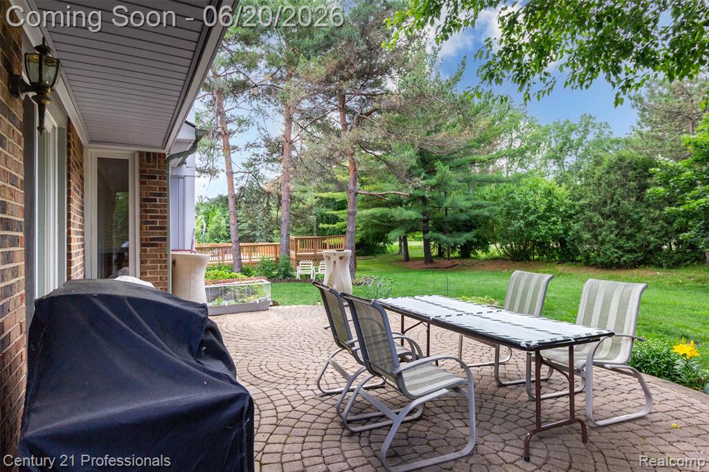 6241 Smithfield Drive, Troy, MI 48085 — Photo 51