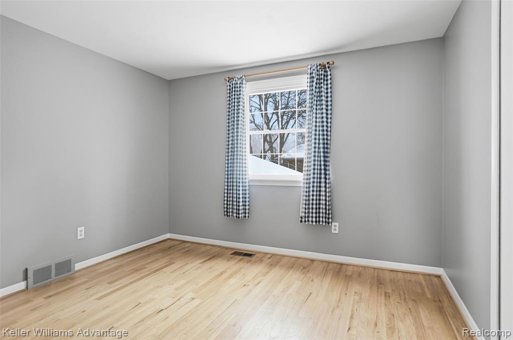 22846 Gilbar Street, Novi, MI — Photo 33