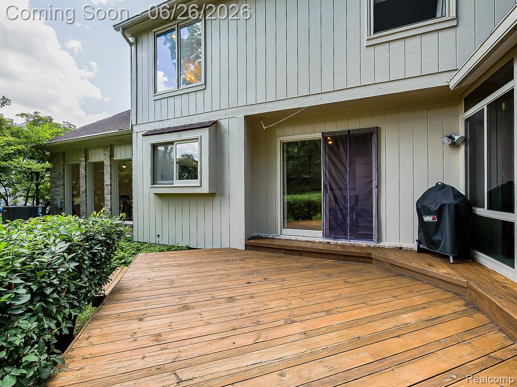 29523 Shenandoah Drive, Farmington, MI 48331 — Photo 30