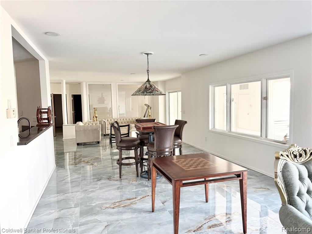 4692 W Wickford, Bloomfield Hills, MI 48302 — Photo 46