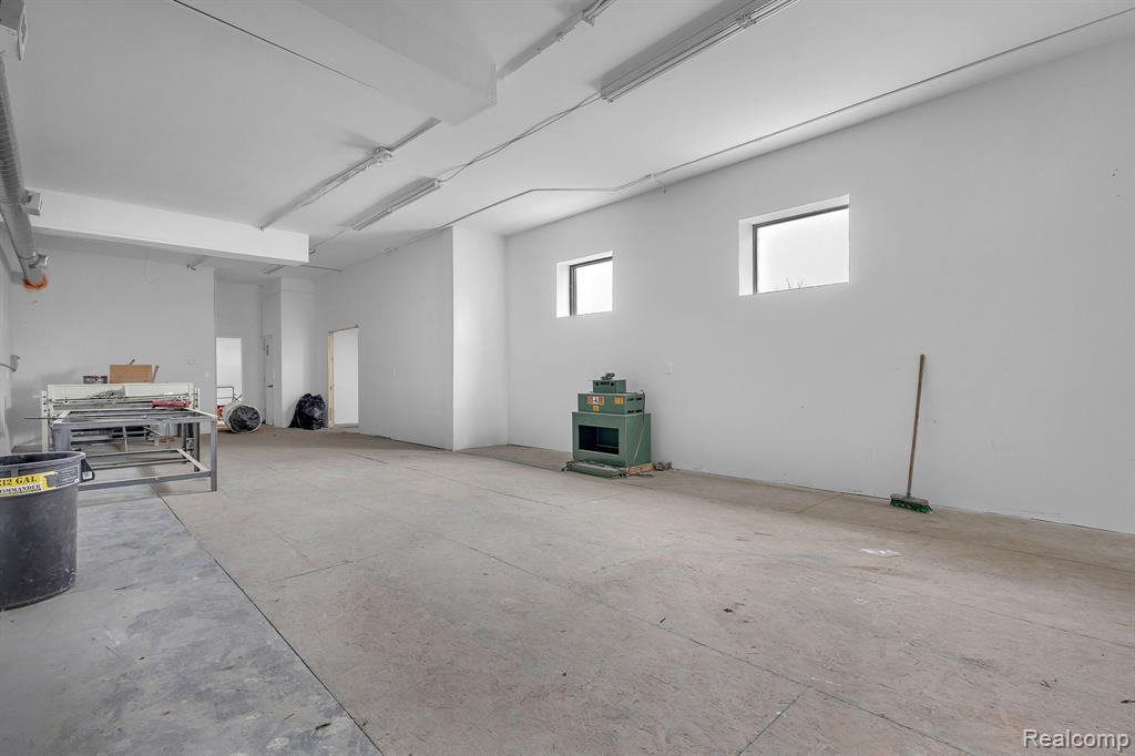 20500 W Warren, Detroit, MI 48228 — Photo 19