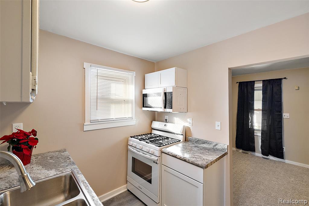 45 N Merrimac Street, Pontiac, MI 48340 — Photo 22
