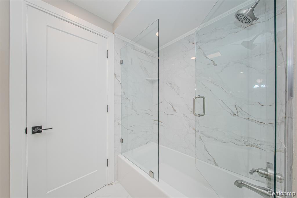 21993 Riverview Drive, Beverly Hills, MI 48025 — Photo 50