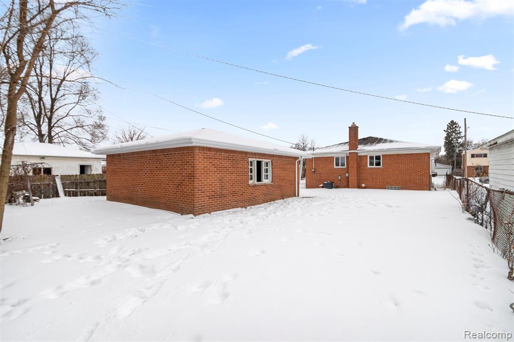 8932 Wormer, Redford, MI 48239 — Photo 33