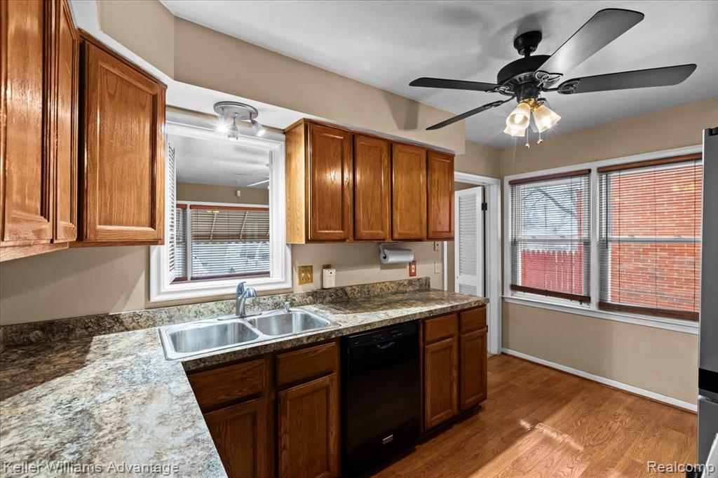 12931 Grayfield Street, Detroit, MI 48223 — Photo 10