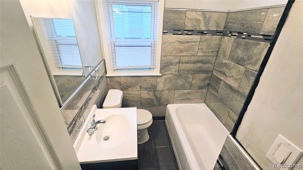 10001 Winthrop Street, Detroit, MI 48227 — Photo 22