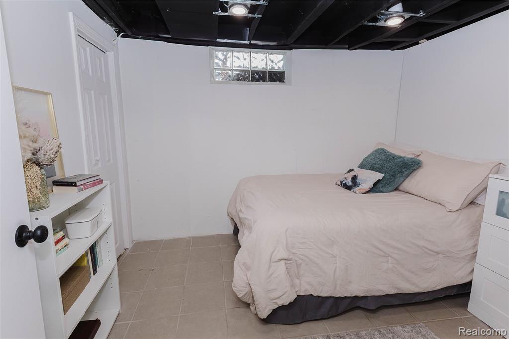 437 Normandy Road, Royal Oak, MI 48073 — Photo 29