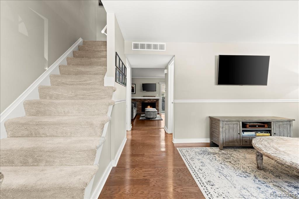 1936 Torquay Avenue, Royal Oak, MI 48073 — Photo 6