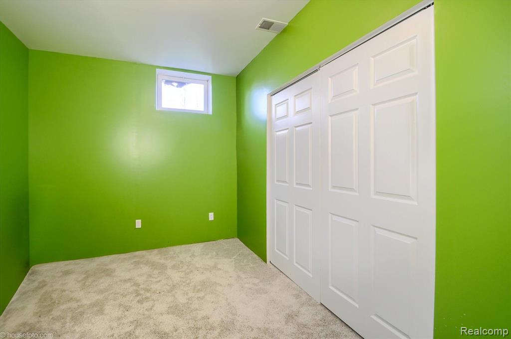 5732 COBBLESTONE Drive, North Branch, MI 48461 — Photo 34