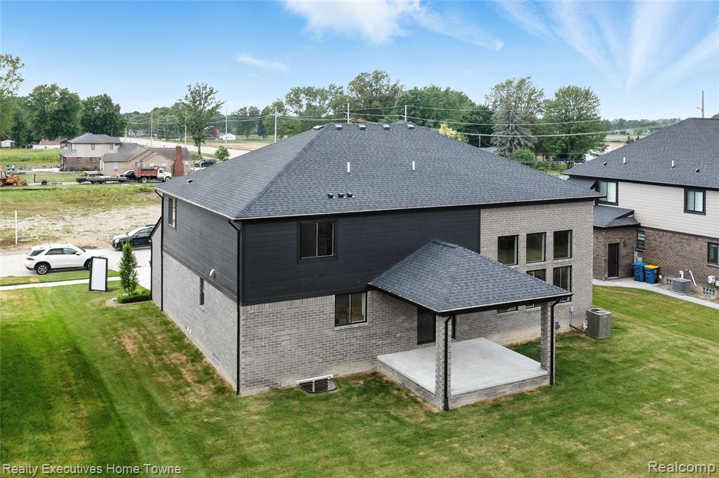 50246 Arcadia Drive, Macomb, MI 48042 — Photo 4