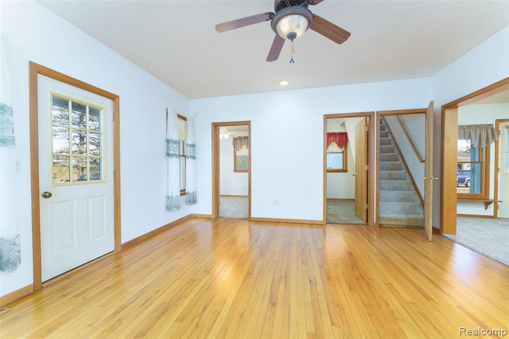 5430 E Columbia Road, Webberville, MI 48892 — Photo 3