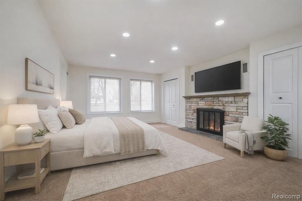 19133 Huntington Avenue, Harper Woods, MI 48225 — Photo 4