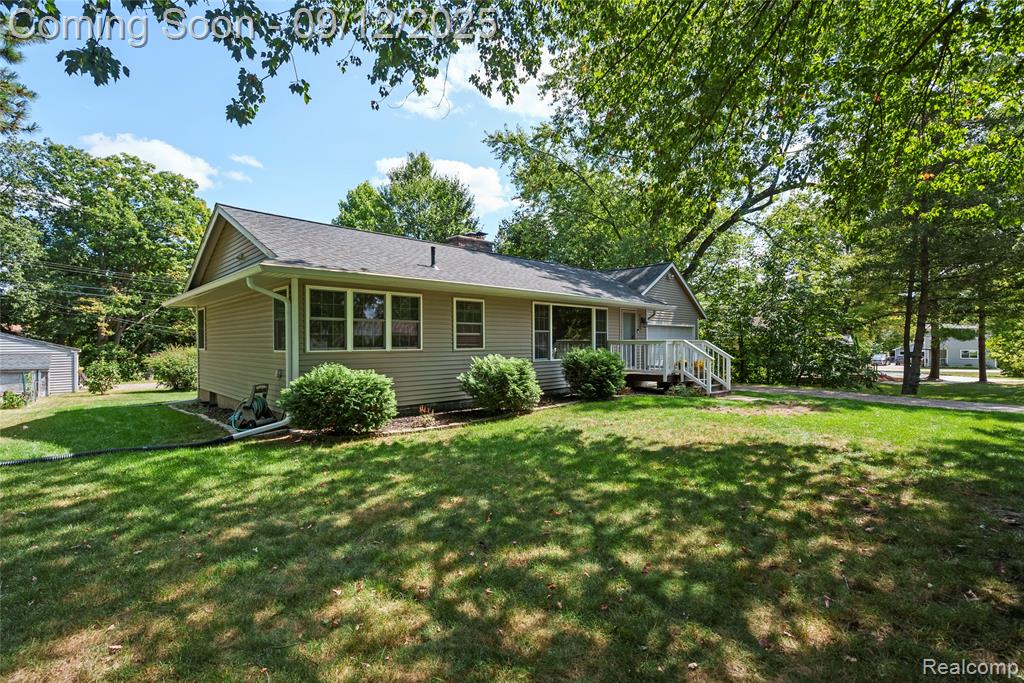 577 Bagley Street, Lake Orion, MI 48362 — Photo 2