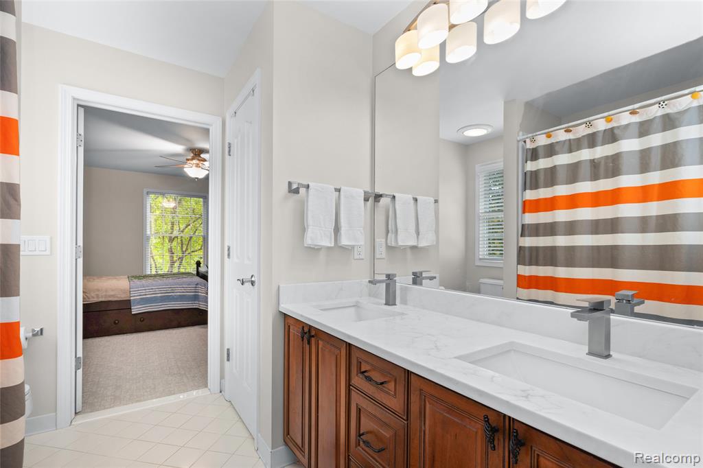 8542 Newbury Court N, Canton, MI 48187 — Photo 43