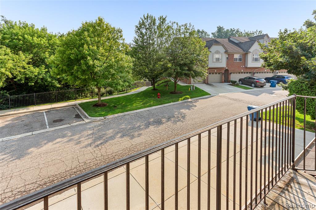 39621 SPRINGWATER Drive, Northville, MI — Photo 30