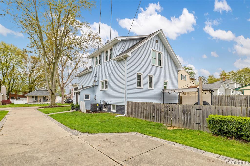 50926 Clay Street, New Baltimore, MI 48047 — Photo 48