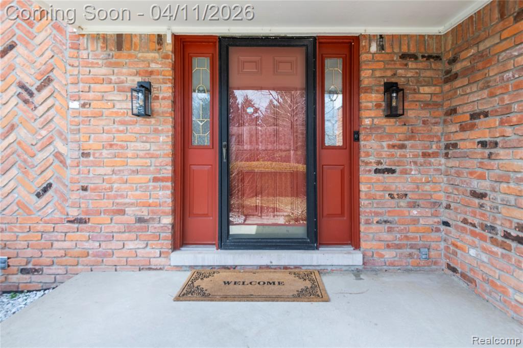 5325 Allison Drive, Troy, MI 48085 — Photo 5
