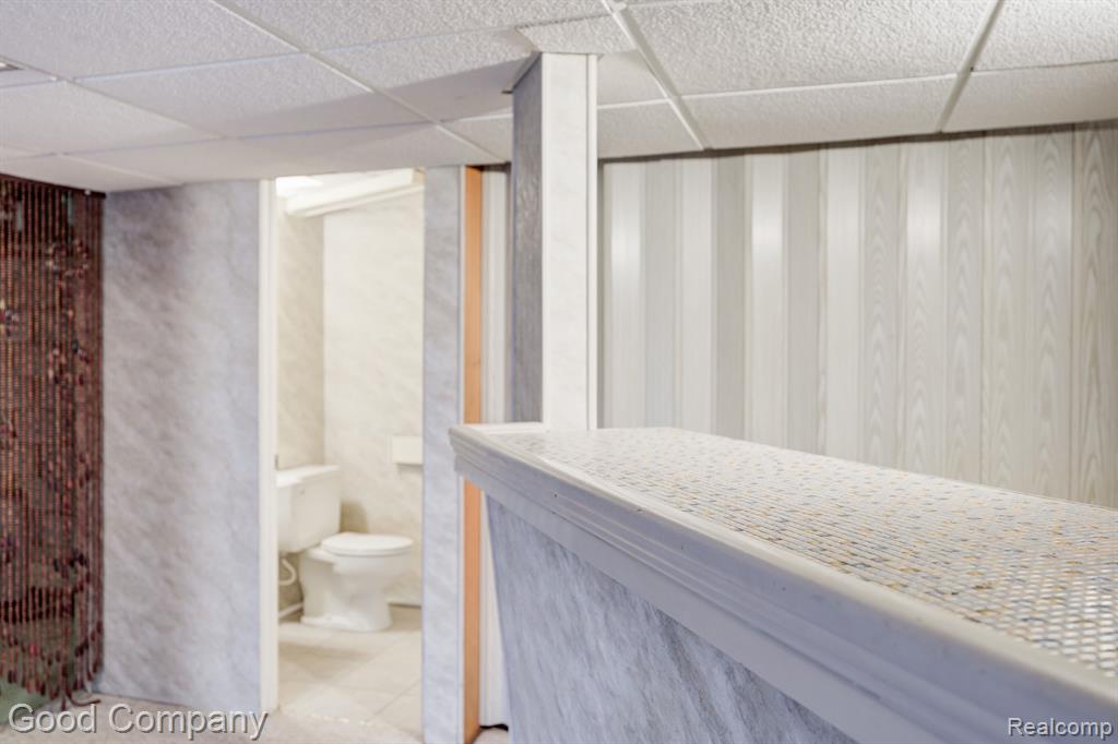 702 PARKMAN Drive, Bloomfield Hills, MI 48304 — Photo 43