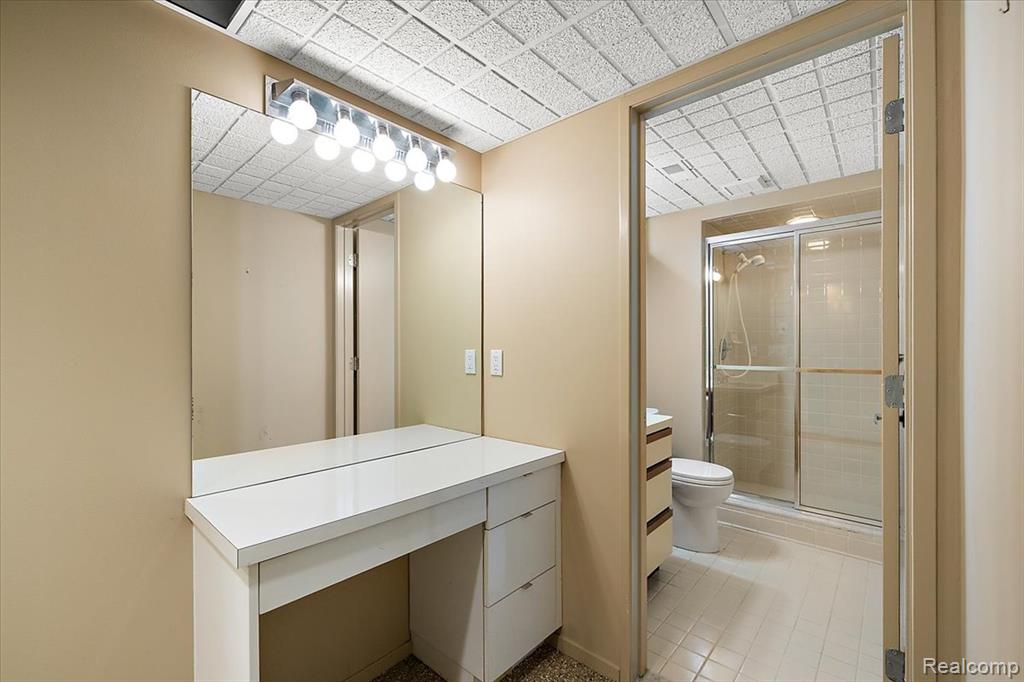 700 Lakeside Drive, Birmingham, MI 48009 — Photo 36