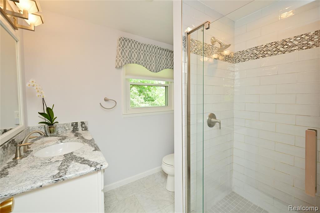 5888 Pentland Road, Bloomfield Hills, MI 48301 — Photo 21