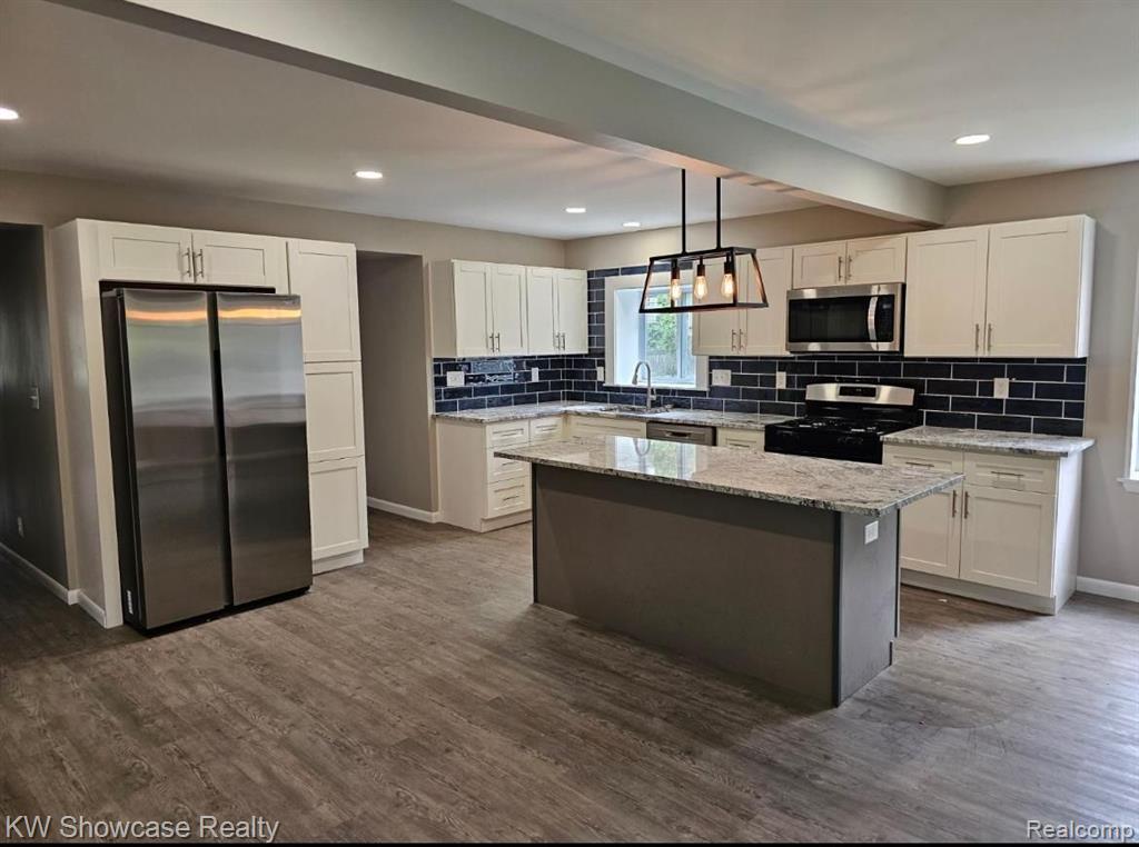 9884 CEDAR ISLAND Road, White Lake, MI — Photo 4