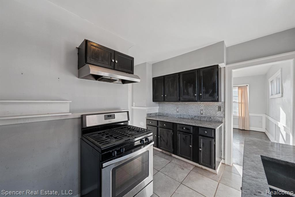 2064 Glynn Court, Detroit, MI 48206 — Photo 15