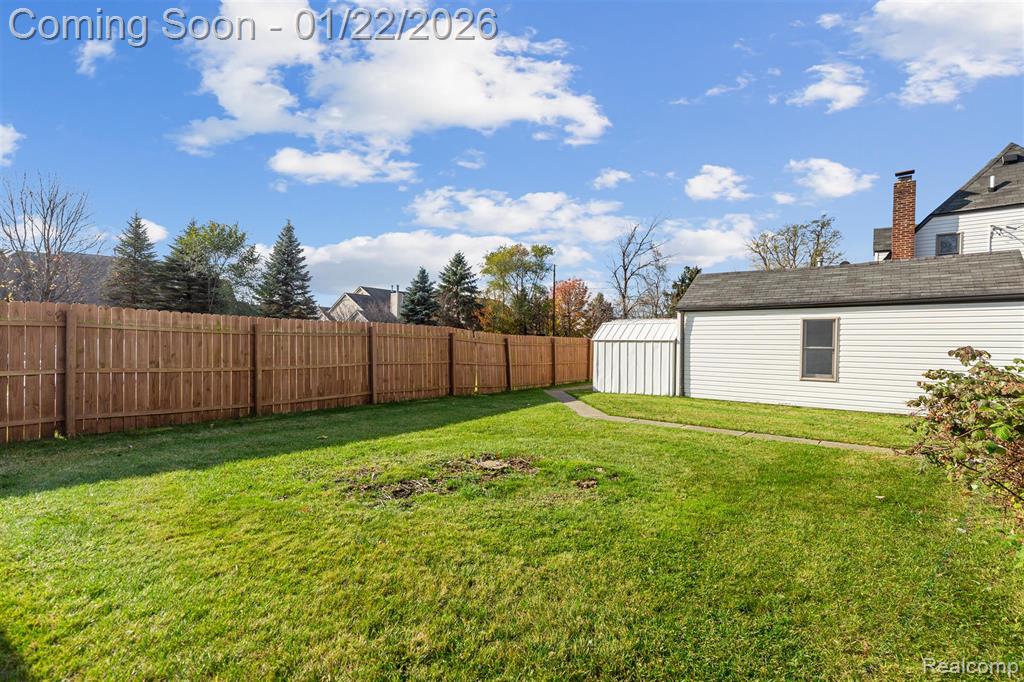6740 Barabeau Drive, Troy, MI 48085 — Photo 36